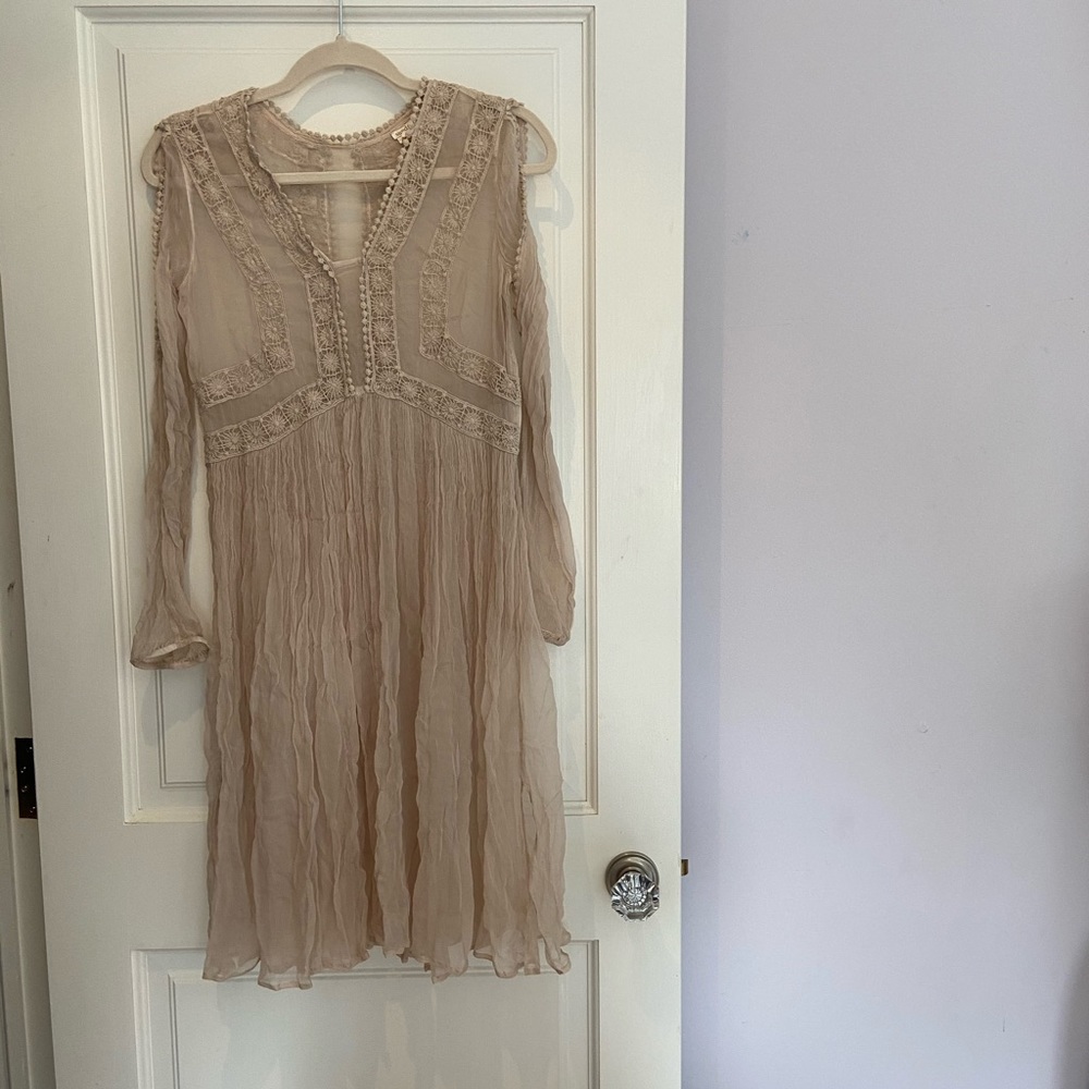 Elegant dark beige/ivory maxi dress